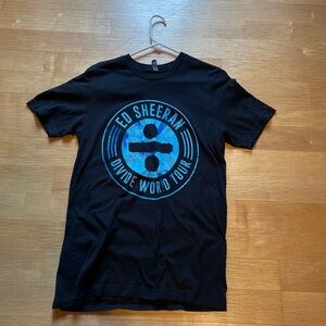 Ed Sheeran Authentic 'Divide World Tour' Concert T-Shirt